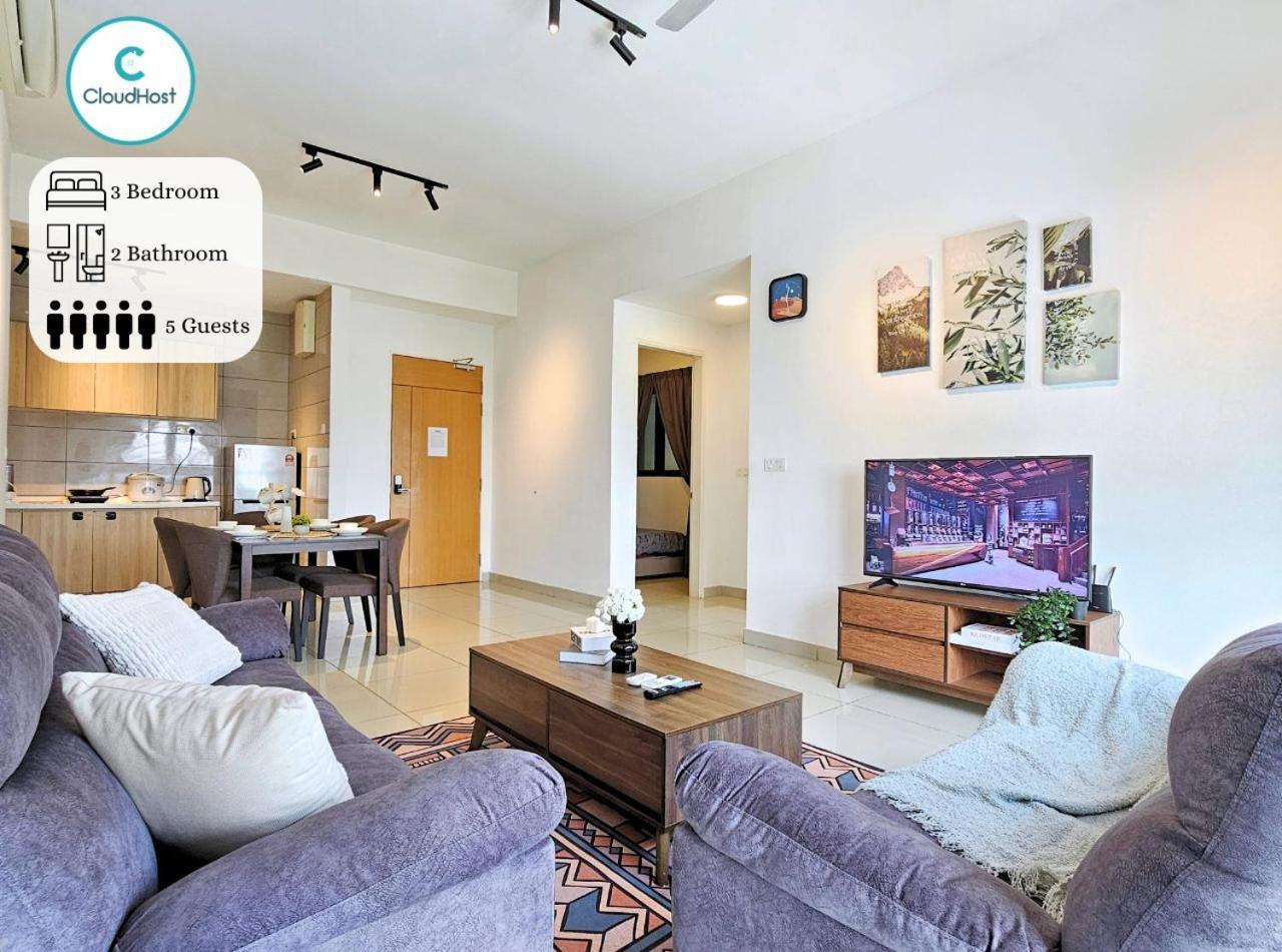 Conezion Near Ioi City Mall, Maeps Serdang, Putrajaya By Cloud Host Bilik gambar