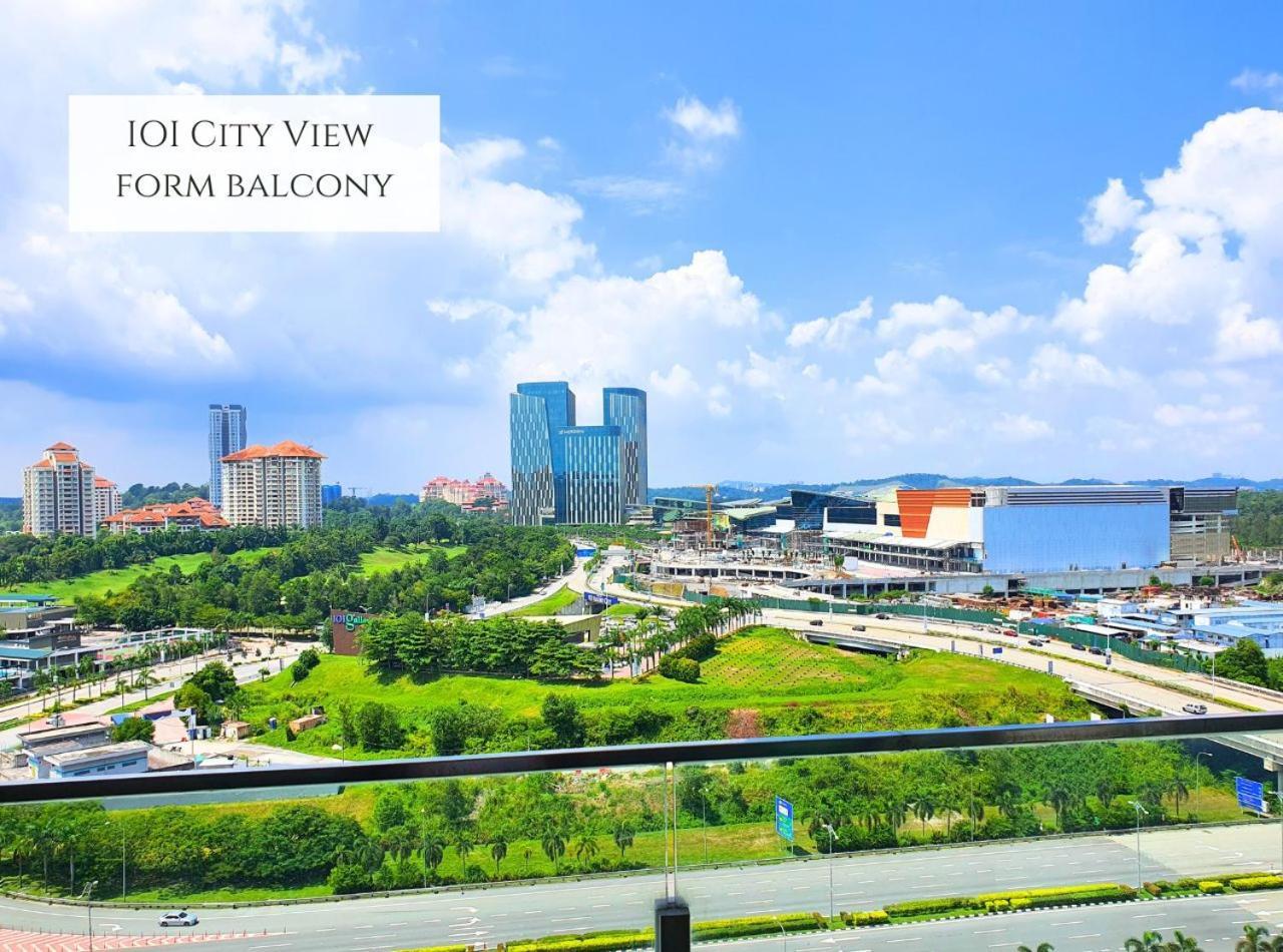 Conezion Near Ioi City Mall, Maeps Serdang, Putrajaya By Cloud Host Bilik gambar