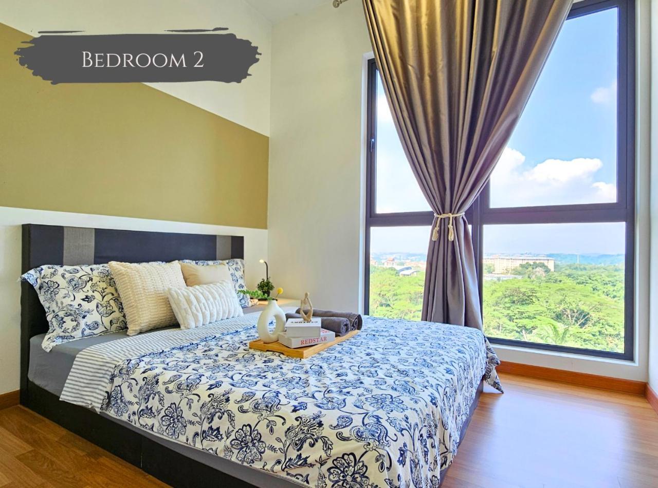 Conezion Near Ioi City Mall, Maeps Serdang, Putrajaya By Cloud Host Bilik gambar