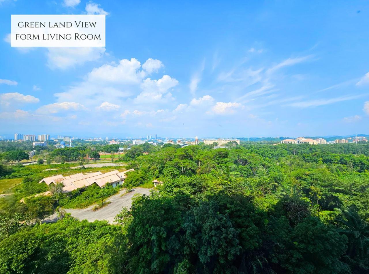 Conezion Near Ioi City Mall, Maeps Serdang, Putrajaya By Cloud Host Bilik gambar