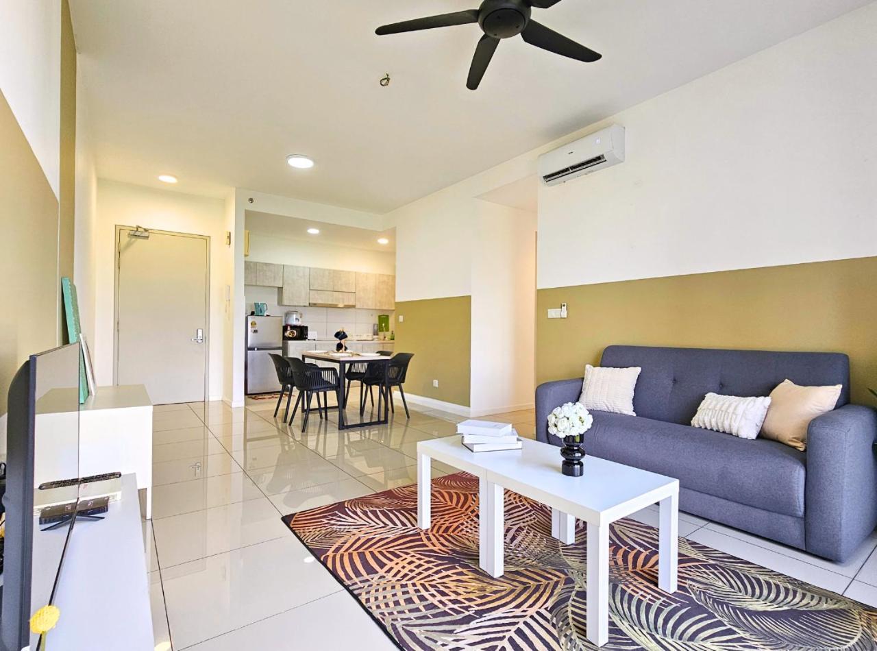 Conezion Near Ioi City Mall, Maeps Serdang, Putrajaya By Cloud Host Bilik gambar