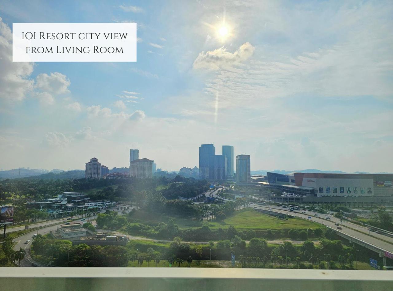 Conezion Near Ioi City Mall, Maeps Serdang, Putrajaya By Cloud Host Bilik gambar