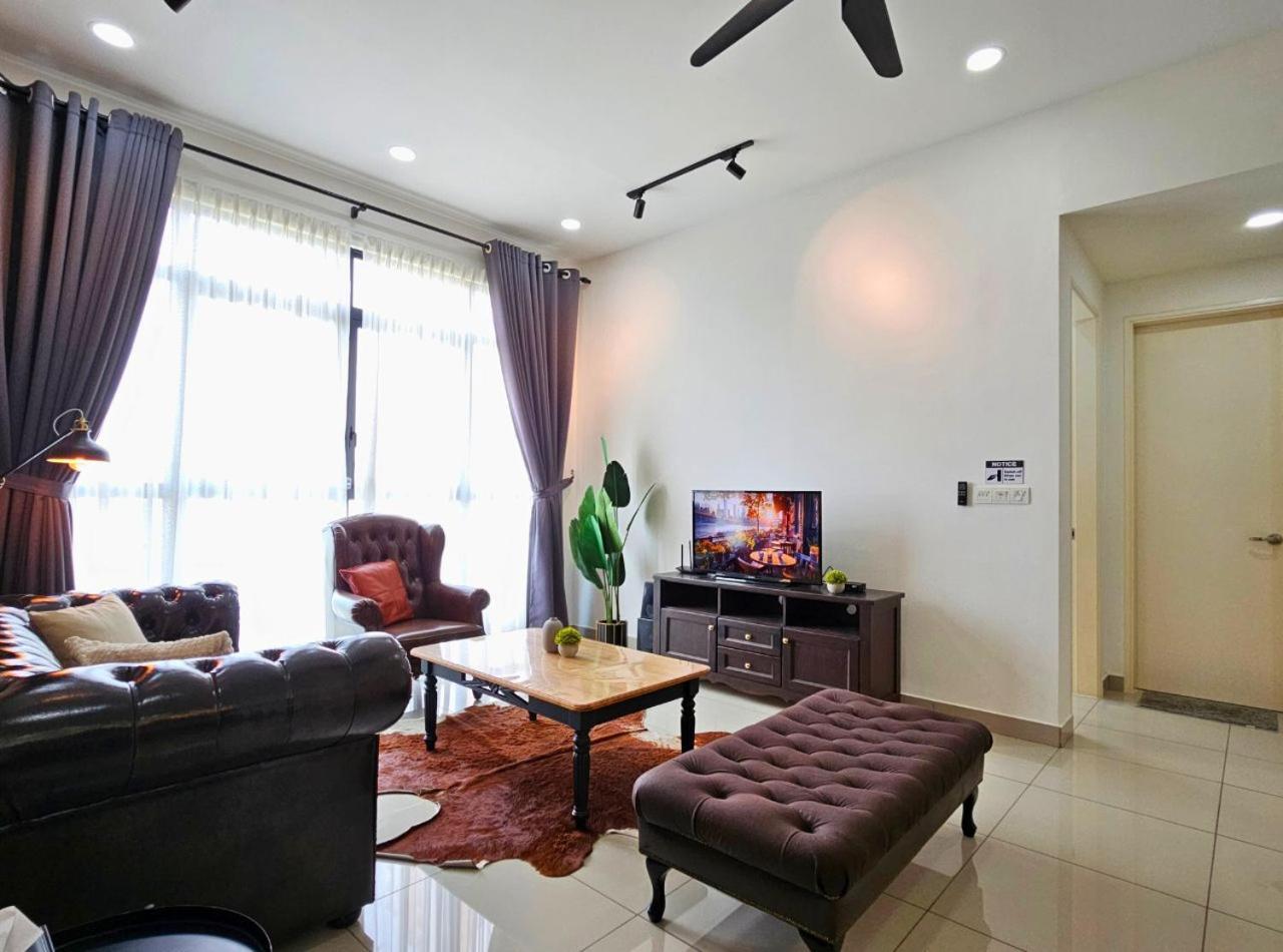 Conezion Near Ioi City Mall, Maeps Serdang, Putrajaya By Cloud Host Bilik gambar